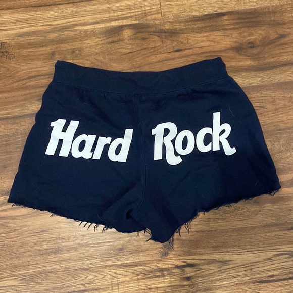 Hardrock Paris Cafe Shorts - Picture 1 of 4